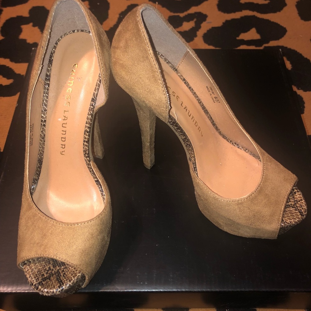 Chinese Laundry platforms. Tan suede w/snake trim